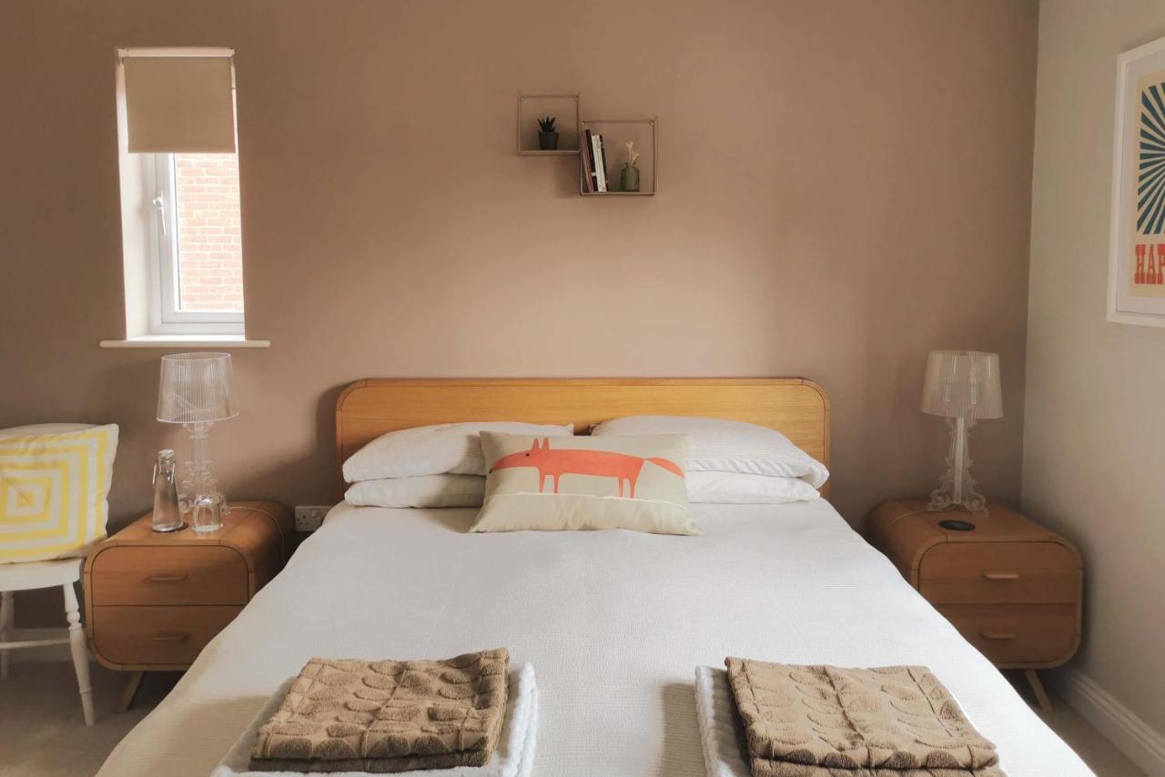 Bed and Breakfast Walton Crescent Уинфорд Экстерьер фото
